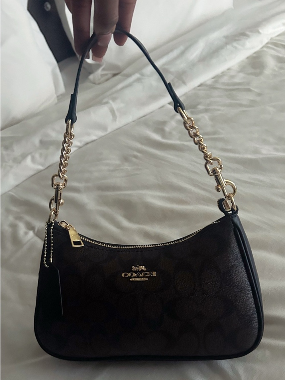Coach Shoulder Bag - Picture 2 of 7